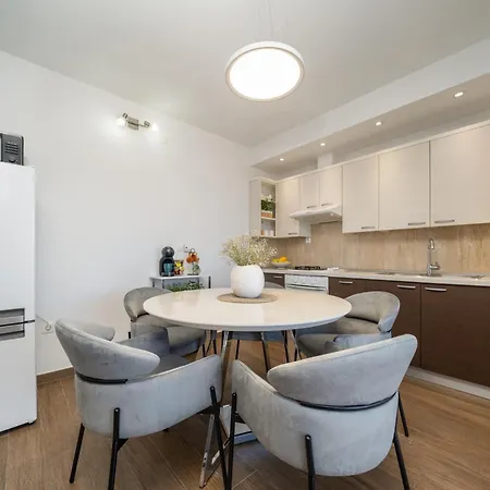 Ana Apartmán